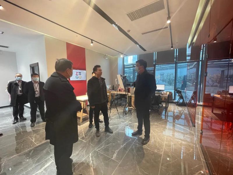 高新區(qū)管委會(huì)主任劉彥斌蒞臨泰投科創(chuàng)產(chǎn)業(yè)園開展調(diào)研工作！